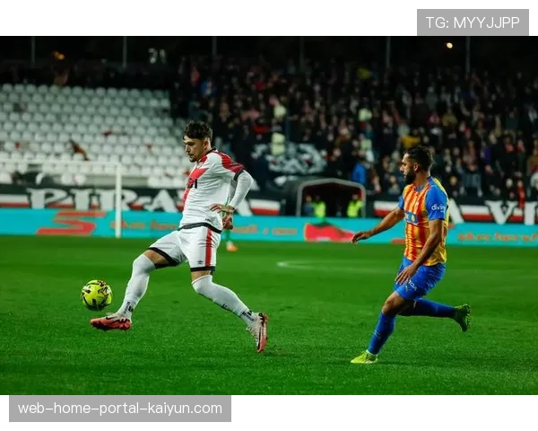 巴列卡诺客场战平贝蒂斯 中游球队展现韧性